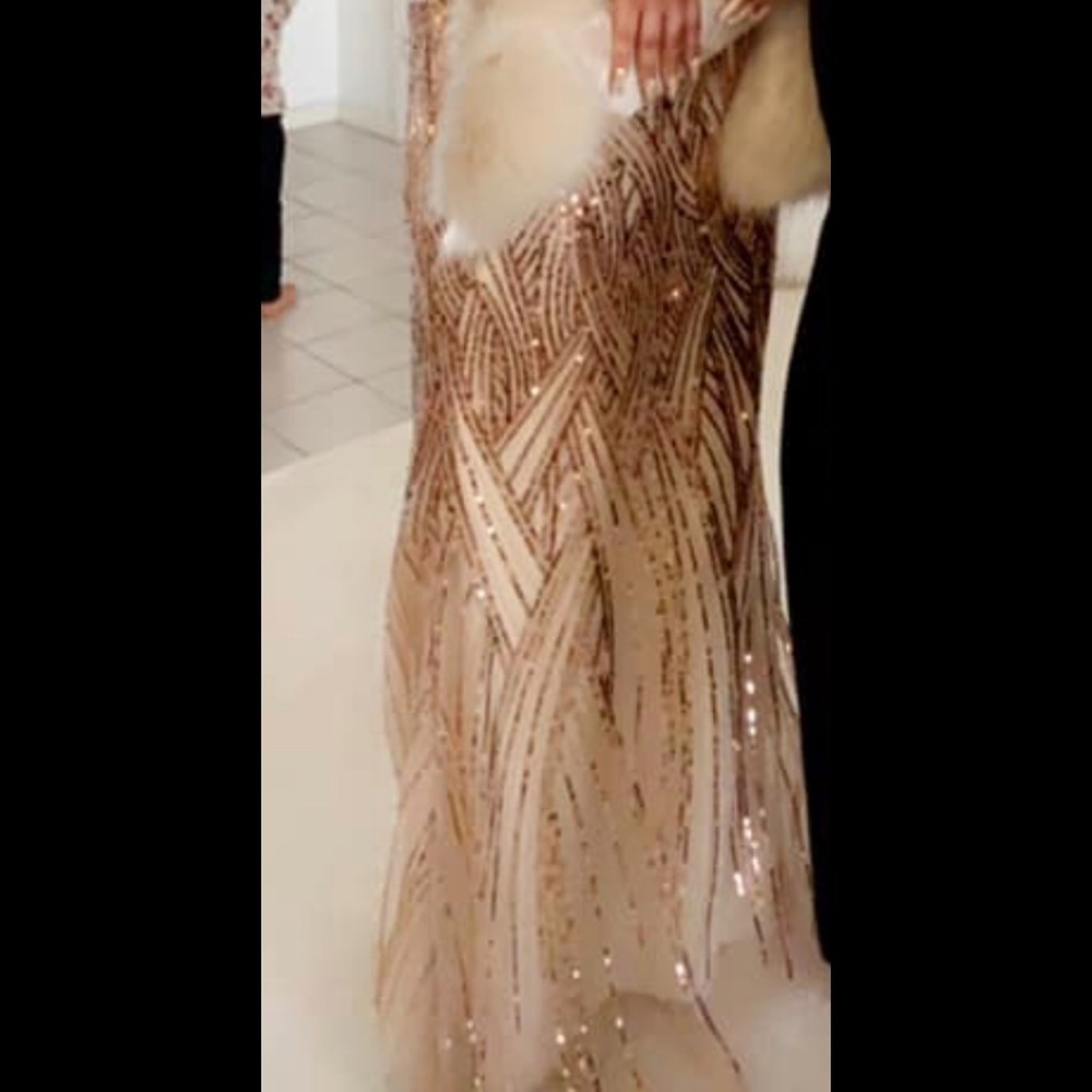 HOMECOMING DRESS!!👑✨ - Picture 3 of 4